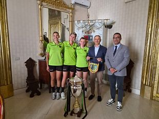 trapani-delegazione-della-handball-erice-a-palazzo-riccio-di-morana