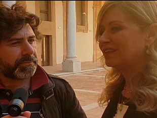 video-marina-di-guardo-presenta-a-mazara-il-suo-romanzo-la-memoria-dei-corpi