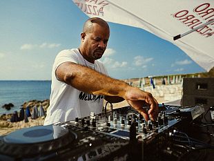 favignana-al-via-the-djoon-experience-30-dj-da-tutto-il-mondo-suoneranno-al-tramonto-sulle-egadi