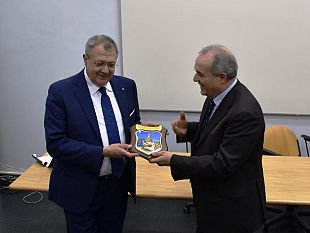 trapani-visita-di-commiato-del-prefetto-darco-pellos-ai-vigili-del-fuoco