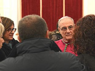 da-lunedi-fedeli-a-messa-le-linee-guida-nel-decreto-del-vescovo