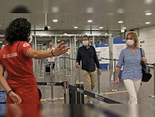 la-mutazione-del-covid-spaventa-litalia-stop-ai-voli-dal-regno-unito