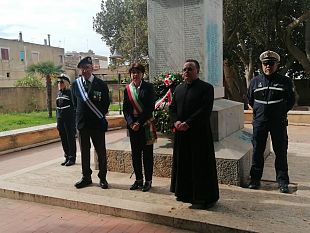 campobello/festa-della-liberazione-il-vicesindaco-moceri-omaggia-i-caduti