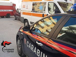 trapani/agitato-e-nudo-sul-balcone-minaccia-il-suicidio-salvo-grazie-ai-carabinieri