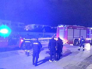 trapani-tombino-si-ribalta-auto-danneggiate