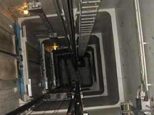 precipita-un-ascensore-nellospedale-di-caltanissetta-grave-una-donna