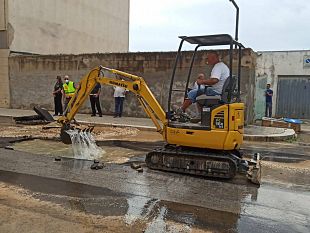 trapani-si-solleva-il-manto-stradale-disagi-in-via-vespri