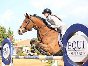 la-cavallerizza-mazarese-silvia-tantillo-partecipera-alle-gare-di-busto-arsizio-e-alla-coppa-del-presidente