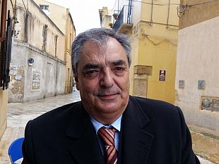 si-e-insediato-il-nuovo-dirigente-della-polizia-municipale-il-dott-salvatore-coppolino-da-oggi-in-servizio