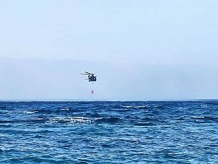 l82-centro-c-s-a-r-dellaeronautica-militare-effettua-quattro-interventi-antincendi-nel-trapanese-7-ore-di-volo-56-lanci-ed-oltre-42mila-litri-di-acqua