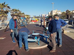 mazara-sistemato-e-messo-in-sicurezza-parco-giochi-del-lungomare