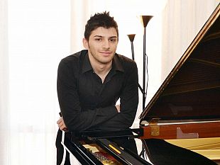omaggio-al-talento-alla-carriera-luca-lione-vincenzo-marrone-dalberti-sabato-24-febbraio-alla-villa-fvorita