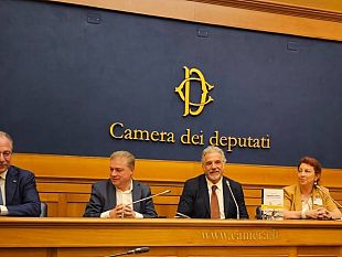presentato-alla-camera-il-libro-di-gaspare-bilardello-dal-titolo-massimo-garau-la-vera-storia-del-naufragio