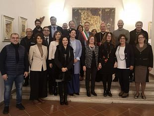 mazara-il-vescovo-giurdanella-in-visita-al-comune