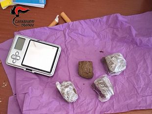 erice-spacciava-dai-domiciliari-arrestato-19enne-nel-rione-san-giuliano