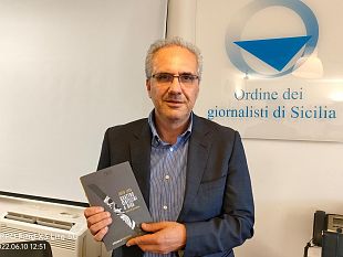mazara/intervista-al-giornalista-lucio-luca-autore-di-quattro-centesimi-a-riga