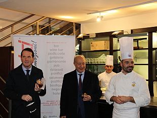 chiude-il-marsala-wine-at-christmas-time-appuntamento-al-2018