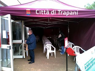 trapani-posizionati-otto-gazebi-presso-il-centro-vaccinale-di-via-salemi