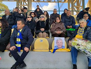 mazara-allo-stadio-n-vaccara-ricordato-lo-storico-tifoso-salvatore-bonanno