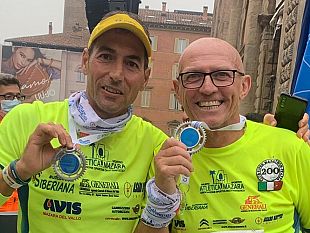 salvo-piccione-e-vito-sciuto-della-gs-atletica-mazara-alla-maratona-di-bologna
