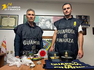 in-viaggio-con-quasi-due-chili-di-droga-nello-zainetto-arrestato-dalle-fiamme-gialle