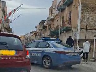 mazara-malfunzionamento-al-passaggio-a-livello-di-via-roma-traffico-in-tilt
