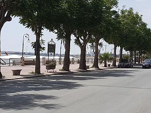 incidente-sul-lungomare-hopps-di-mazara-fra-auto-e-moto-due-feriti