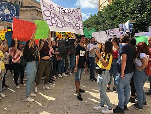 video-castelvetrano-studenti-in-piazza-per-fridays-for-future
