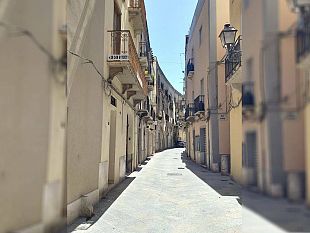 alla-scoperta-di-via-merce