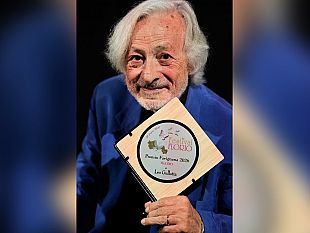 consegnato-il-premio-favignana-per-il-teatro-a-leo-gullotta