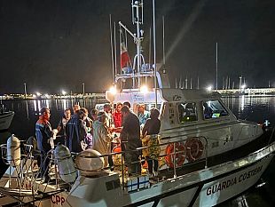 mazara/salvati-11-migranti-provenienti-dal-nord-africa-dalla-guardia-costiera-di-mazara-del-vallo