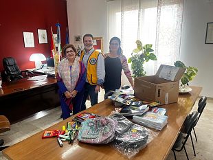 lo-zaino-sospeso-un-gesto-che-riempie-il-cuore-oltre-che-gli-zaini