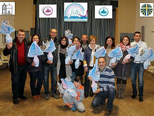 parrocchia-sacro-cuore-in-santa-maria-di-gesu-pasqua-2016-nel-segno-della-solidarieta-cerca-un-uovo-amico