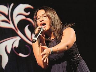 video-i-giovani-e-la-musica-intervista-a-ouiam-el-mrieh-finalista-di-sanremo-young