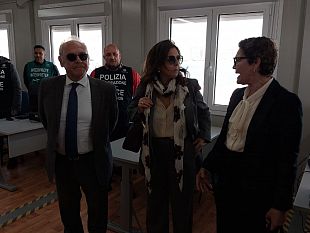 trapani-operativo-il-posto-di-foto-segnalamento-al-molo-ronciglio