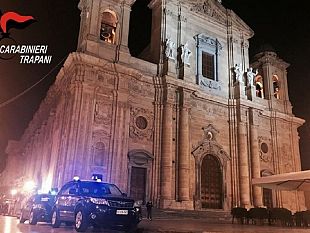 marsala/marsala-manomette-il-braccialetto-elettronico-ed-evade-dai-domiciliari-arresta
