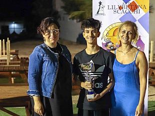 marsala/giuseppe-salvato-si-impone-al-x-torneo-scacchi-sotto-le-stelle-a-petrosino