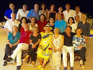 si-ritrovano-dopo-ben-40-dal-diploma-sono-gli-studenti-della-vb-del-liceo-scientifico-anno-1975-76