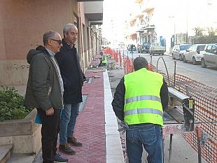 marsala-sistemati-i-marciapiedi-di-un-tratto-di-via-sirtori-altri-lavori-in-corso-in-via-gambini-seguira-via-selinunte