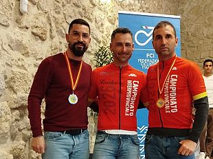mountain-bike-premiati-a-caltanissetta-gli-alcamesi-ferro-e-i-fratelli-barresi