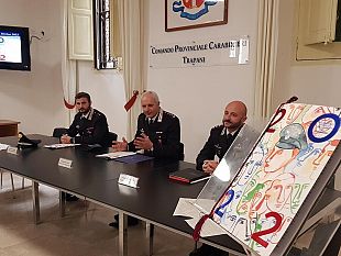 castelvetrano/carlo-lucarelli-e-il-maestro-sandro-chia-per-il-calendario-storico-dellarma-22