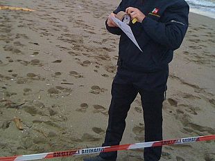 presunto-ordigno-bellico-rinvenuto-tra-triscina-e-tre-fontane-la-capitaneria-vietata-la-balneazione-nel-tratto-interessato