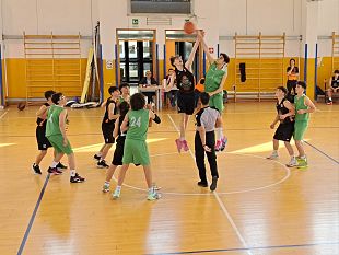 lasd-basketland-castelvetrano-continua-a-volare-in-testa-alla-classifica