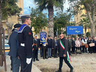 mazara-omaggio-ai-caduti-del-mare-ricordate-anche-le-vittime-della-strage-di-nassiriya