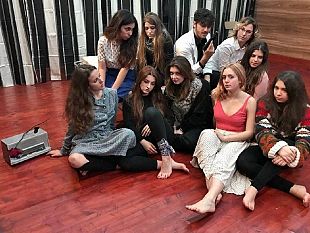 questa-sera-al-teatro-selinus-scena-interrotteper-la-regia-giacomo-bonagiuso