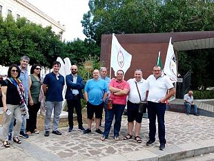 ma-quel-banchetto-del-movimento-cinque-stelle-per-la-festa-di-san-giovanni-era-opportuno