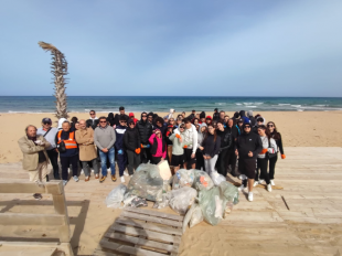 erice-oggi-la-giornata-un-mare-di-plastica