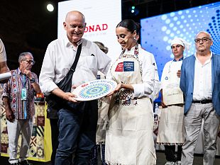 wijdane-merdad-vince-il-campionato-italiano-di-cous-cous-a-san-vito-lo-capo