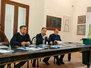 mazara-il-video-della-conferenza-stampa-su-raccolta-differenziata-rifiuti
