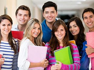 le-ultime-della-sera-io-li-vedo-i-giovani-di-oggi